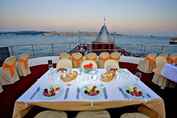 Mandovi River Dinner Cruise